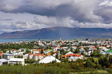 Izlanda da kaç şehir var